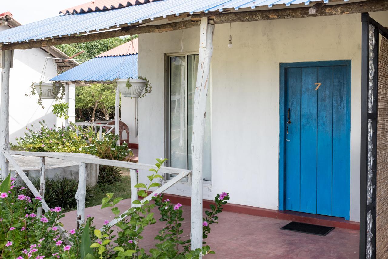 Bliss Bay Nilaveli Hotel Ngoại thất bức ảnh