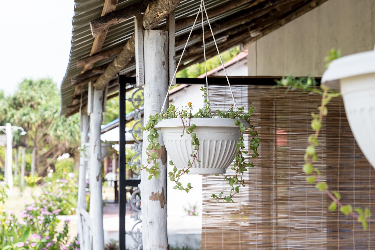 Bliss Bay Nilaveli Hotel Ngoại thất bức ảnh