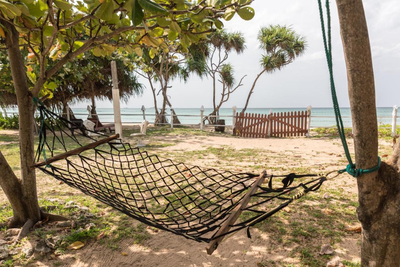 Bliss Bay Nilaveli Hotel Ngoại thất bức ảnh
